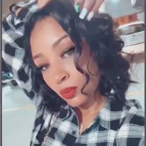 Meet your Posher, Victoria